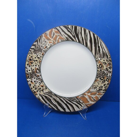 Sasaki Kenya Nicholas Biscardi Jr. For CARE 10 3/4" Plate And 8 5/8" Plate VGC - Picture 1 of 16